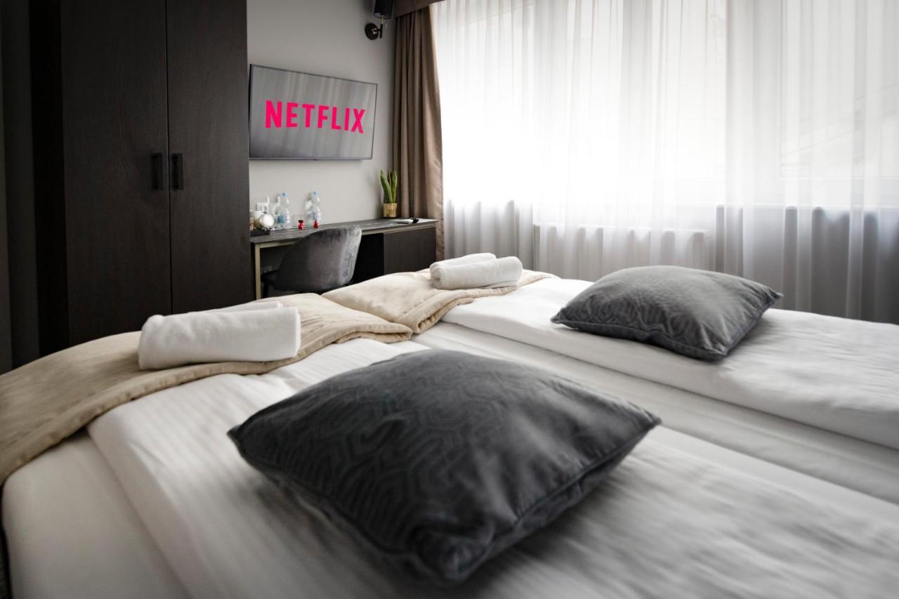 4Wings Apartments Krakow Luaran gambar